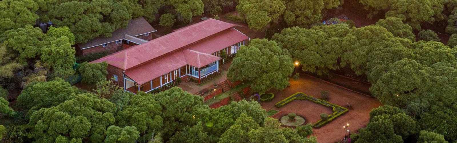 Mahabaleshwar:DingleyDell Resort