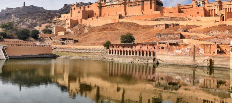 Checkout the list of beautiful places to Visit in India for UK tourists. | Indian Panorama
